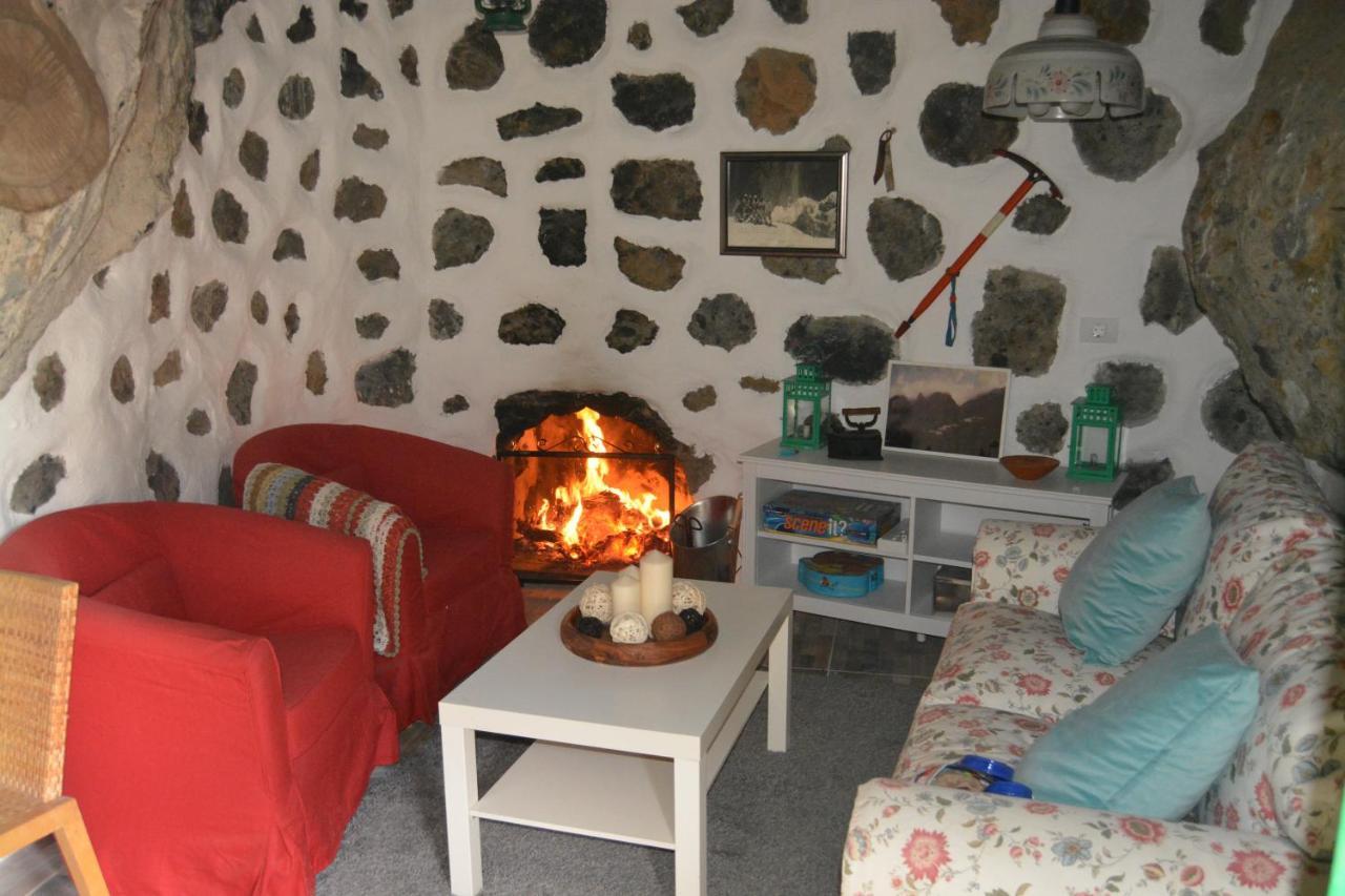 Casa Cueva El Pedregal Tejeda Villa Luaran gambar